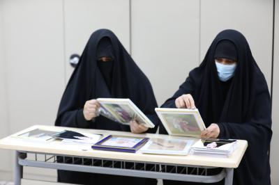 مجموعة العميد: جهزنا هدايا ستُقدم للطالبات المشاركات في حفل التكليف الشرعي