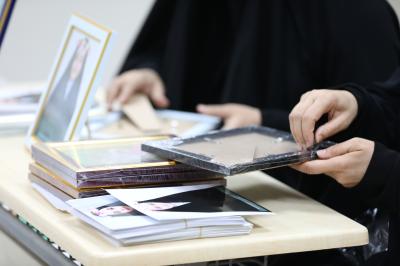 قسم التربية والتعليم ينتهي من طباعة الصور التذكارية للمشاركات في حفل التكليف الشرعي