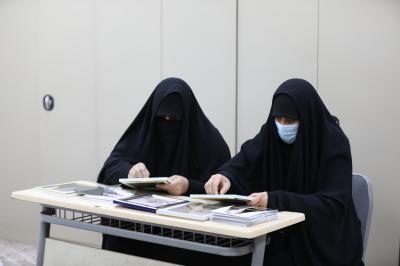 قسم التربية والتعليم ينتهي من طباعة الصور التذكارية للمشاركات في حفل التكليف الشرعي