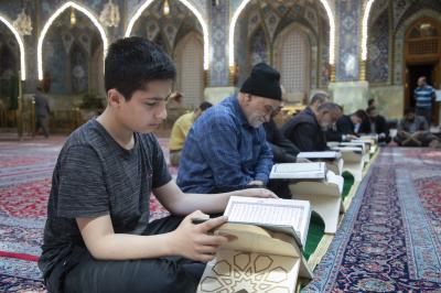 المجمع العلمي يواصل عقد جلساته القرآنية التعليمية للزائرين