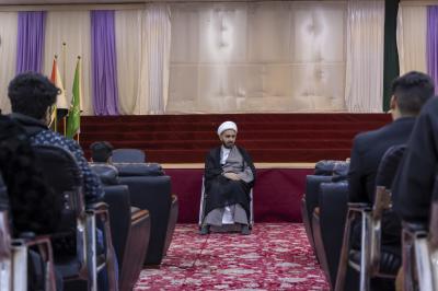 قسم الشؤون الفكرية ينظّم برنامجًا ثقافيًّا لوفد شبابيّ من بغداد