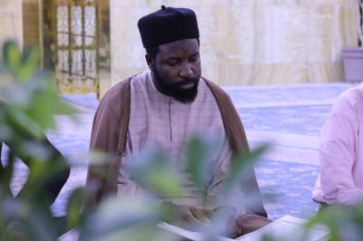 طلبة الدراسات الإفريقية يشاركون في الختمة القرآنية التعليمية