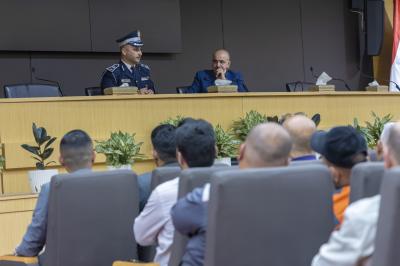 العتبة العباسية تقيم ورشة تعريفية بالقوانين المرورية لمنتسبيها