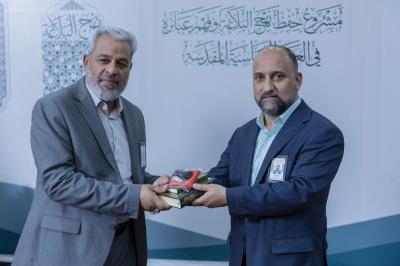 قسم التطوير ينظّم اجتماعًا مفتوحًا لعرض ما أنجزه في برنامج حفظ نهج البلاغة