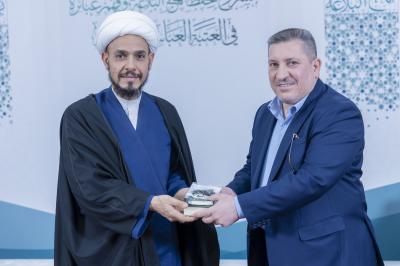 قسم التطوير ينظّم اجتماعًا مفتوحًا لعرض ما أنجزه في برنامج حفظ نهج البلاغة