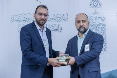 قسم التطوير ينظّم اجتماعًا مفتوحًا لعرض ما أنجزه في برنامج حفظ نهج البلاغة