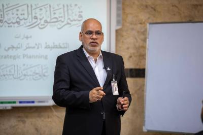 قسم التطوير يقيم دورة عن التخطيط الاستراتيجي الشخصي