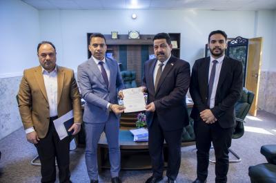 العتبة العبّاسيّة تقدّم دعوة لجامعة الأنبار للمشاركة في حفل التخرّج المركزي للطلبة