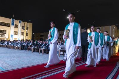 بمشاركةِ نحو (500) متعلّمٍ من مجموعة العميد.. المكلفون يردّدون نشيد التكليف