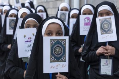 بدء توافد الطالبات المشاركات في حفل الورود الفاطمية السادس