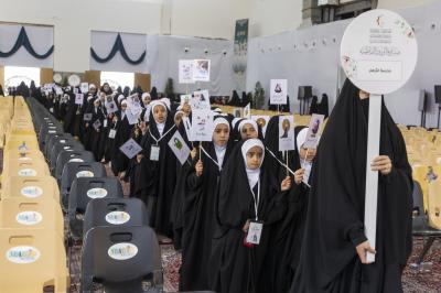 تربويون: مشروع الورود الفاطمية ينتج جيلاً محتشماً ملتزماً بالحجاب وتعاليم الدين الإسلامي
