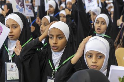 تربويون: مشروع الورود الفاطمية ينتج جيلاً محتشماً ملتزماً بالحجاب وتعاليم الدين الإسلامي