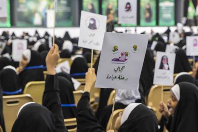 تربويون: مشروع الورود الفاطمية ينتج جيلاً محتشماً ملتزماً بالحجاب وتعاليم الدين الإسلامي