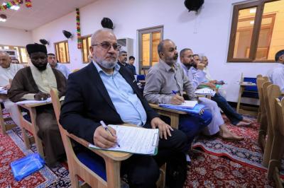 المجمع العلمي يجري الاختبارات النظرية في مادة الوقف والابتداء