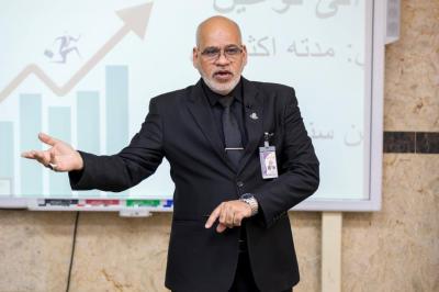  قسم التطوير يقيم ورشة في (فنّ الٕالقاء) لمنتسبي العتبة العباسية