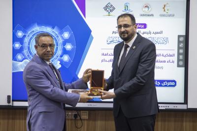 جامعة بابل: معرض العميد فرصة للقاء بين الأساتذة والتعرّف على ابتكاراتهم