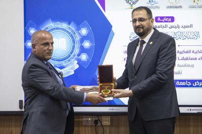جامعة بابل: معرض العميد فرصة للقاء بين الأساتذة والتعرّف على ابتكاراتهم