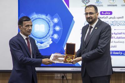 جامعة بابل: معرض العميد فرصة للقاء بين الأساتذة والتعرّف على ابتكاراتهم