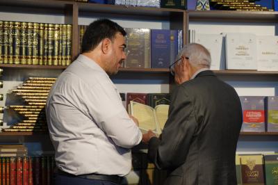 الأمين العام المساعد لجامعة الدول العربية السابق: جناح جمعية العميد في معرض تونس ثمين بإصداراته 