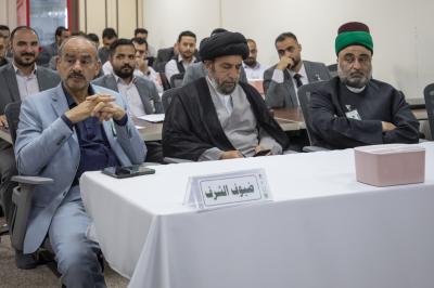 أكاديمية التطوير الإداري تجري المناقشات الأولية لبحوث طلبتها المتخرجين