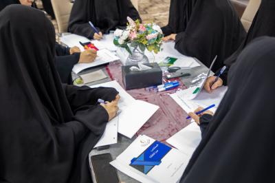 شعبة مدارس الكفيل النسوية تعقد اجتماعًا تحضيريًّا لوضع الأسئلة الامتحانية