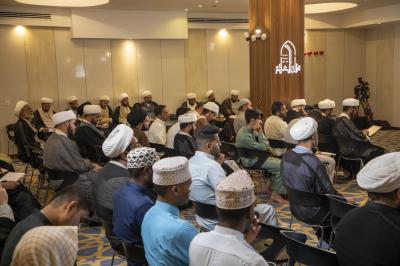 قسم الشؤون الفكرية يواصل تقديم محاضرات الدورة المهدوية الأولى 