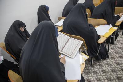 معهد القرآن الكريم النسوي يطلق المرحلة الأولى من دوراته القرآنية الصيفية
