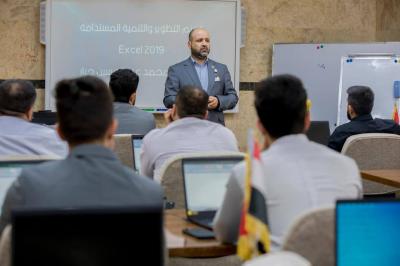 قسم التطوير ينظم دورة حول المهارات الأساسية لبرنامج الأكسل للمنتسبين