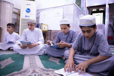 أكثر من عشرة آلاف طالب يشاركون في الدورات القرآنية الصيفية ببغداد