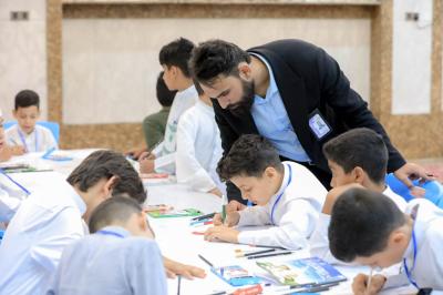 المجمع العلمي يقيم دروسًا للرسم ضمن مشروع الدورات القرآنية الصيفية