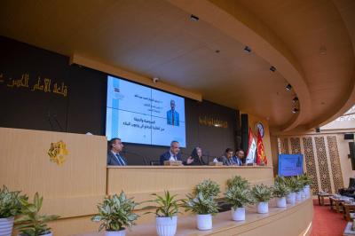 باحث يقدم دراسة عن دور المرجعية في الدفاع عن العراق وبنائه