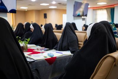  شعبة مدارس الكفيل الدّينيّة النّسويّة تنظّم حلقة نقاشيّة تحت عنوان "مشكلة وحلول"