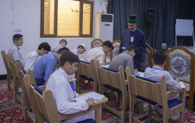 المجمع العلمي يجري الاختبارات النهائية لطلبة الدورات القرآنية الصيفية في كربلاء