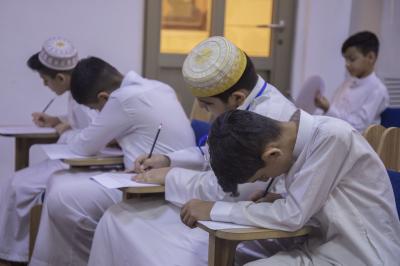 المجمع العلمي يجري الاختبارات النهائية لطلبة الدورات القرآنية الصيفية في كربلاء