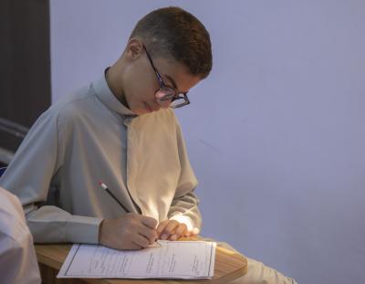المجمع العلمي يجري الاختبارات النهائية لطلبة الدورات القرآنية الصيفية في كربلاء