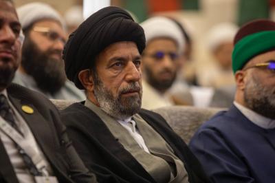 باحث من جامعة الكفيل يقدّم ورقة بحثية حول مقولة (أولادكم مخلوقون لزمانٍ غير زمانكم)