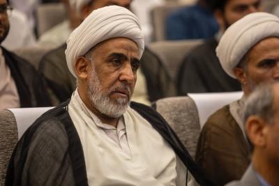 باحث من جامعة الكفيل يقدّم ورقة بحثية حول مقولة (أولادكم مخلوقون لزمانٍ غير زمانكم)