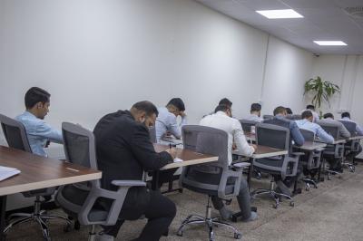 قسم التطوير يُجري الاختبارات النهائية لطلبة أكاديمية التطوير الإداريّ