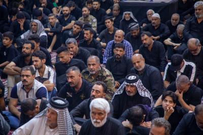  العتبة العبّاسية تحيي ذكرى عاشوراء بقراءة المقتل الحسينيّ عند مرقد الإمامين العسكريّين (عليهما السلام)