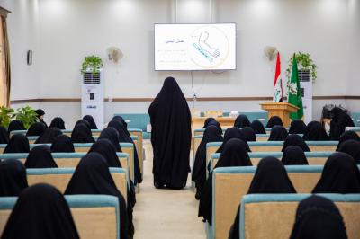 المشاركات في مخيم بنات العقيدة يُشدن ببرامجه وورشه الثقافية والعلمية المتنوعة