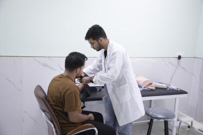 جامعة الكفيل تستكمل خطّتها الخاصة بتقديم خدماتها الطبّية لزائري الأربعين
