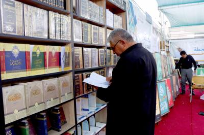 برامج ثقافية وعلمية ومئات الإصدارات يضعها قسم الشؤون الفكرية في خدمة الزائرين