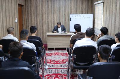 العتبة العباسية تقيم دورةً تدريبية حول المقامات الإنشادية لعددٍ من منشِدِي واسط