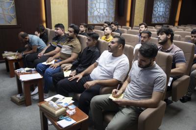 قسم الشؤون الفكرية ينظم برنامجًا ثقافيًّا لوفد طلابي من بغداد