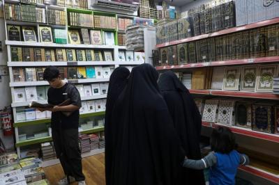 قسم الشؤون الفكرية: معرض الكتاب الدائم يضم عناوين في مختلف المجالات