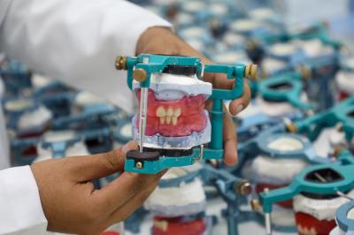 طب الأسنان في جامعة الكفيل.. بيئة متكاملة لضمان جودة التعليم