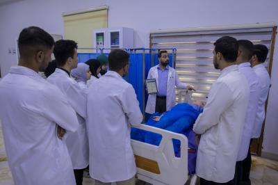 كلية التمريض في جامعة العميد.. وجهة متميّزة للتعليم وفق أحدث المعايير العلمية