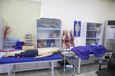 باستخدام أسلوب المريض المثالي.. كلّية الطبّ في جامعة العميد تُحدث نقلةً في أساليب تدريب الطلبة
