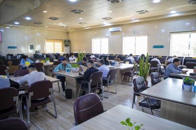 مكتبة جامعة العميد تقدم خدمات متعددة لتعزيز البيئة الأكاديمية