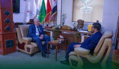 جامعة العميد تبحث تعزيز التعاون مع نقابة التمريض ومعهد الصحة العالي في كربلاء